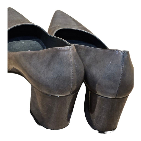 Stuart Weitzman Ladies Gray Patent Leather Block Heels Pumps Size 9 1/2 - Picture 6 of 10